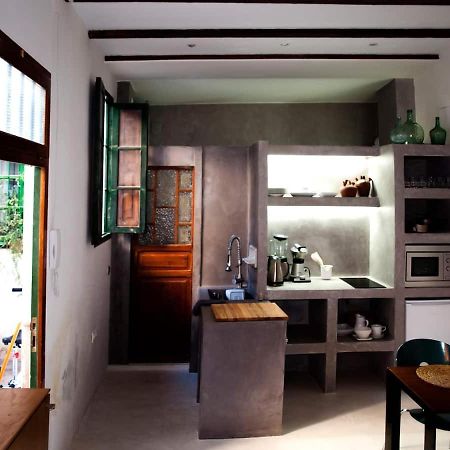 Casita Artista En Bello Edificio Barrio Ruzafa Valencia Exteriör bild