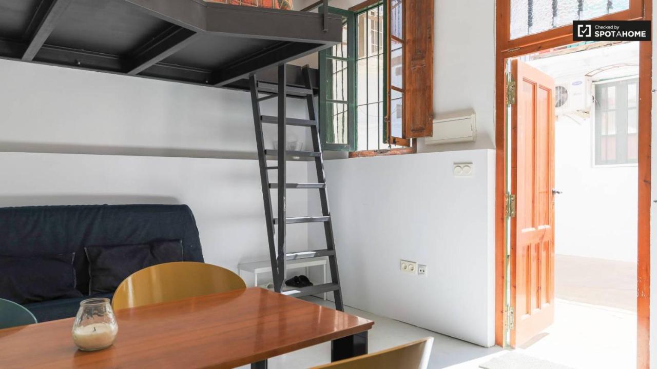 Casita Artista En Bello Edificio Barrio Ruzafa Valencia Exteriör bild